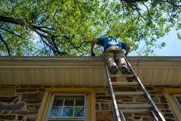 Industrial Gutter Cleaning in Bluffton